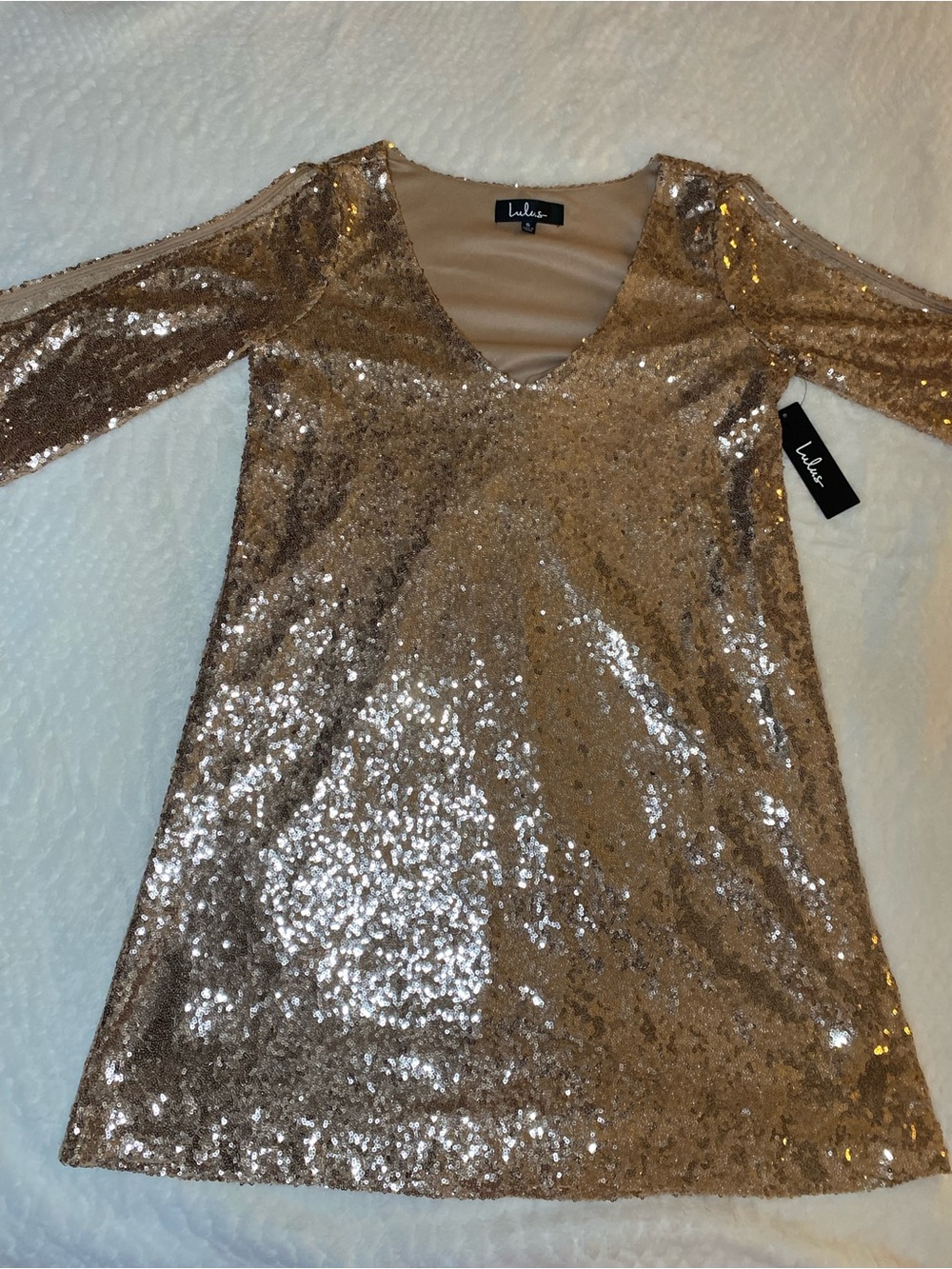 Lulus Where the Party Is Rose Gold Sequin Cold Shoulder Mini Dress S NWT